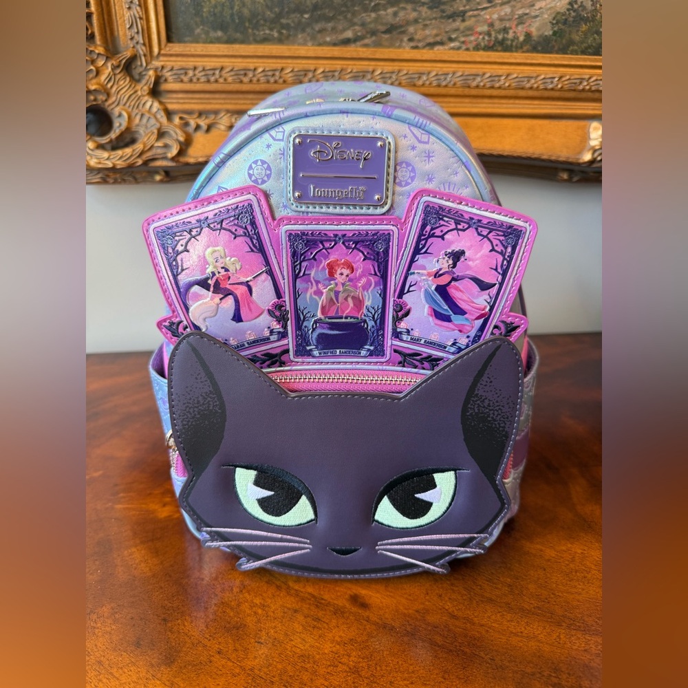 NWT Loungefly Hocus Pocus Tarot Card Binx Iridescent Mini Backpack